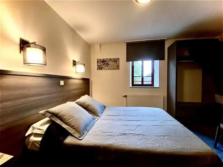 La Boule D'Or Hotel Pouzauges Ngoại thất bức ảnh